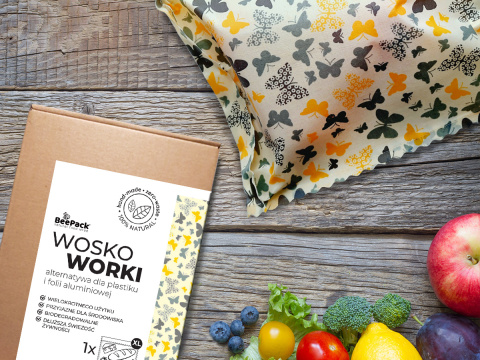 WOSKOWOREK SŁONECZNE MOTYLE - ekologiczny worek XL 36x32 cm WOSKOWOREK SŁONECZNE MOTYLE - ekologiczny worek XL 36x32 cm